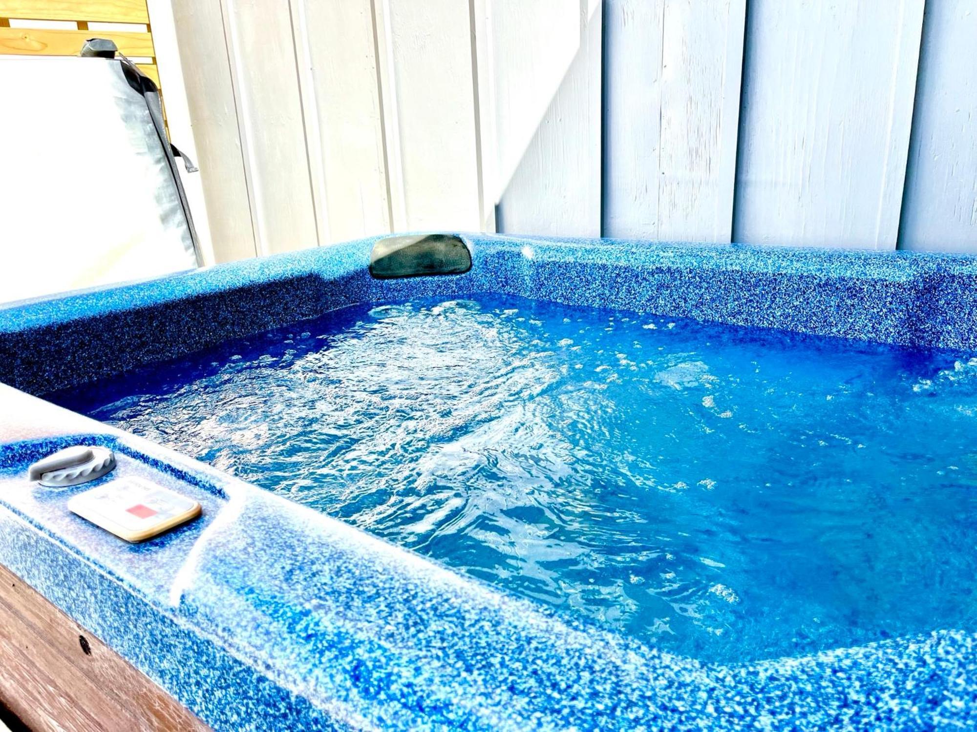 Lake Life With A Hot Tub Villa Mangakino Exteriör bild