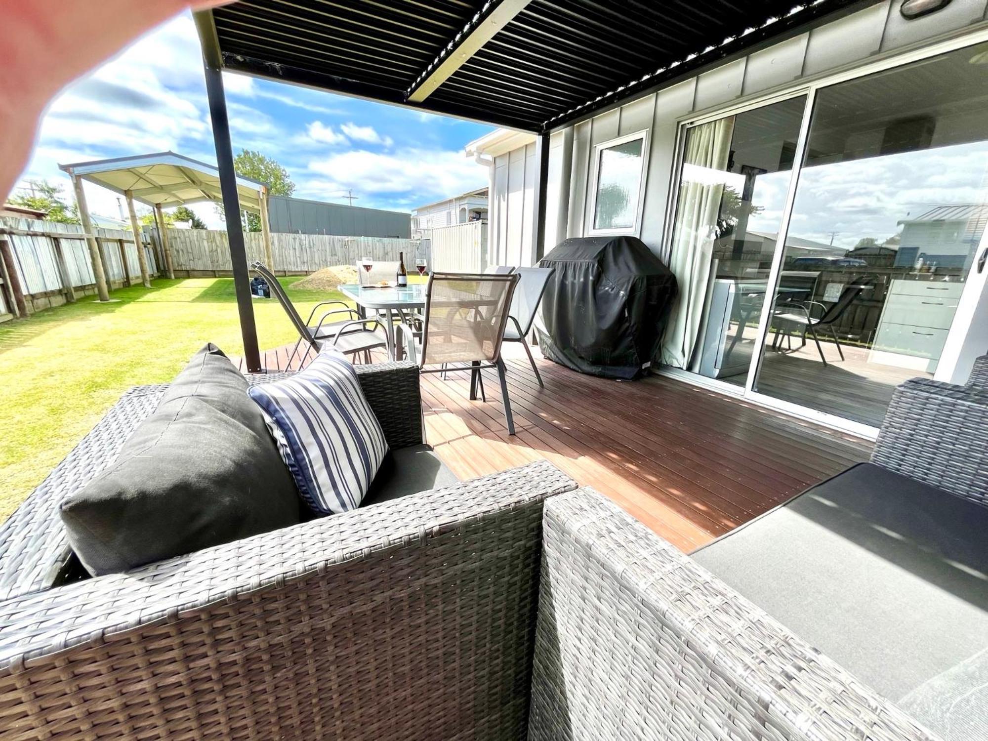 Lake Life With A Hot Tub Villa Mangakino Exteriör bild
